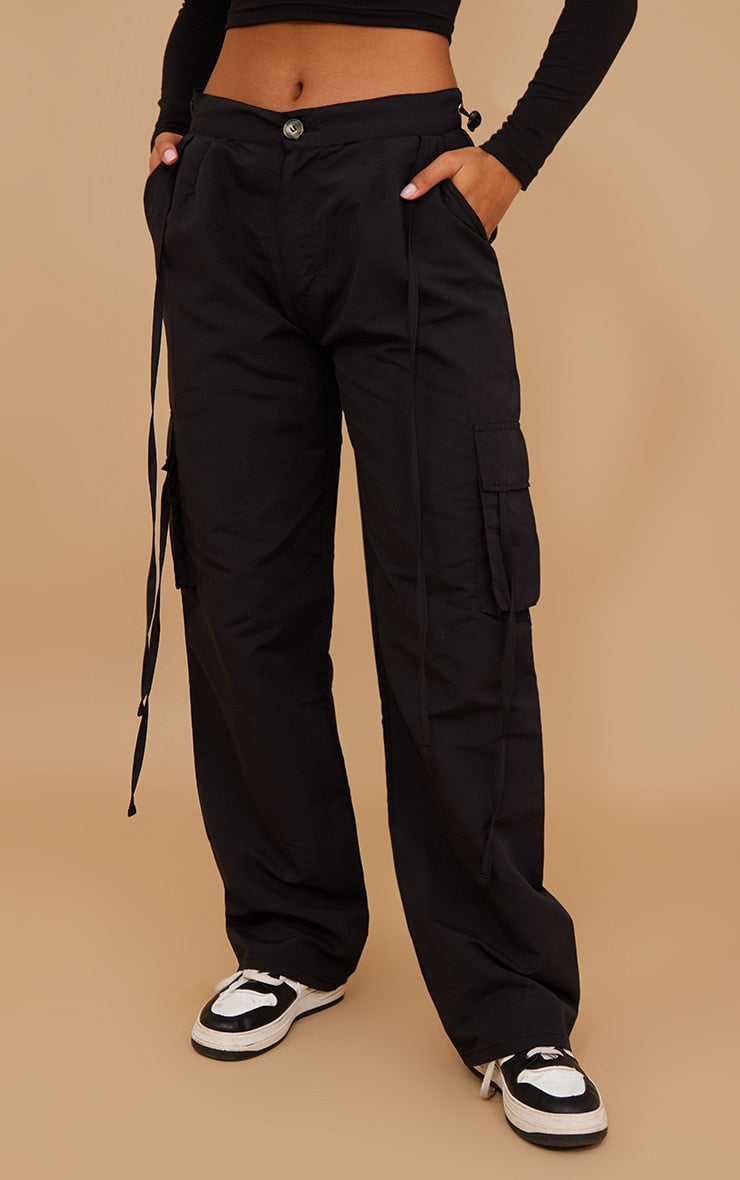 Pantalon cargo léger en nylon à taille basse